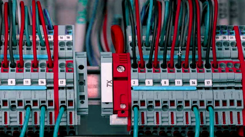 تفاوت‌های سیم‌کشی در ساختمان‌های تجاری، مسکونی و اداری