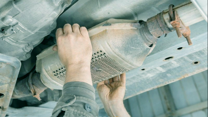 روش‌های تمیز کردن و شستشوی کاتالیزور خودرو