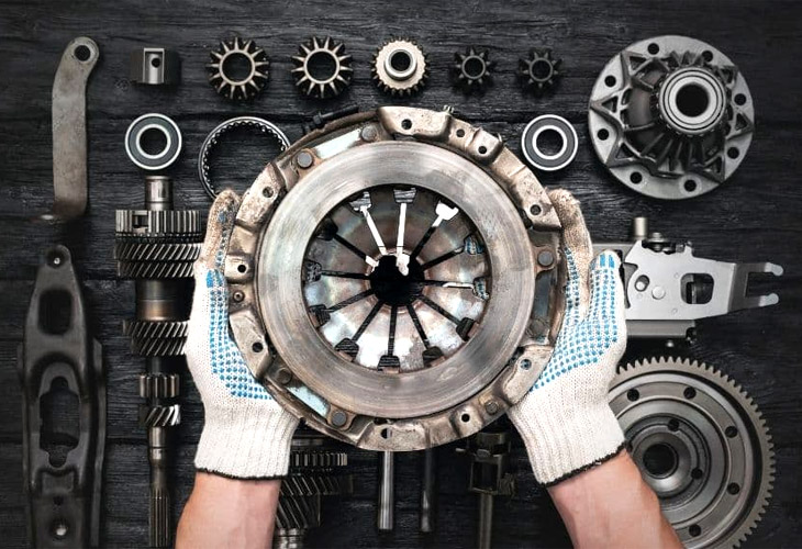 بهترین زمان تعویض دیسک و صفحه و کلاچ خودرو