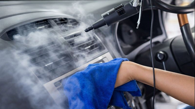 علت بوی دود و گاز اگزوز در داخل خودرو و روش‌های رفع بوی بد