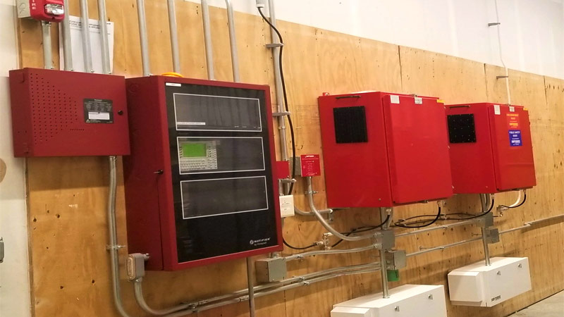 پنل کنترل مرکزی اعلام حریق با قابلیت مدیریت هوشمند