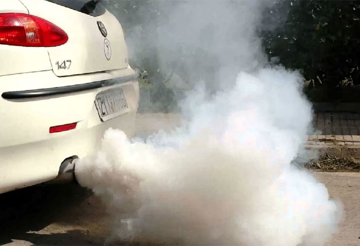 دود سفید اگزوز؛ زبان پنهان موتور در بیان خرابی‌ها