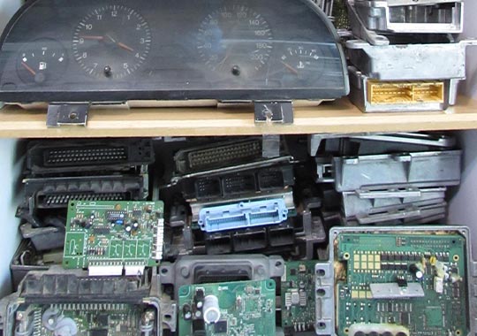 تعمیر کامپیوتر خودرو